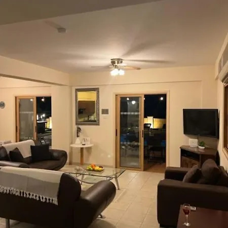 Palm 3 Bedrooms - Sleeps 6 * Ayia Napa