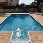 Palm 3 Bedrooms - Sleeps 6 Vilă *
